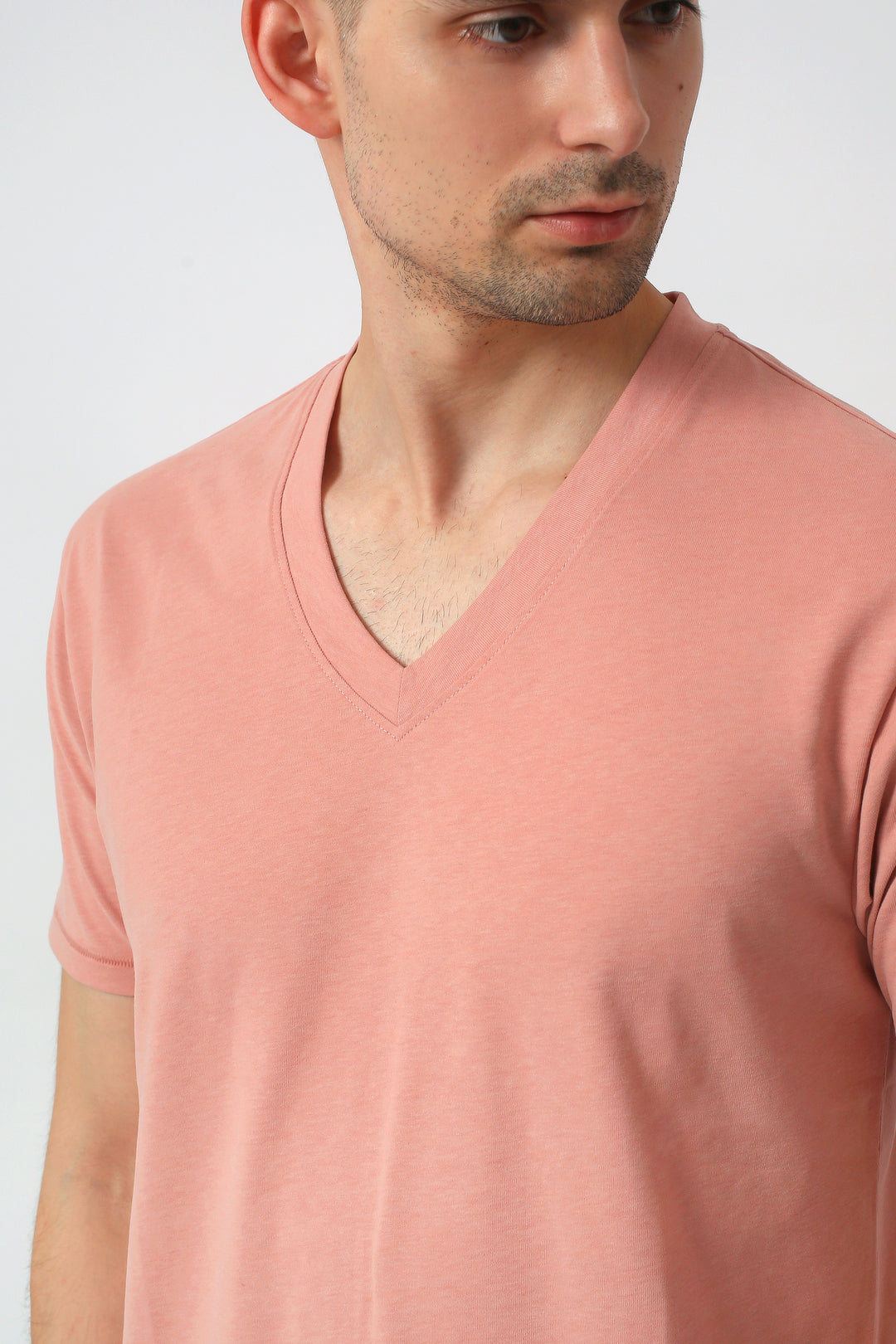 Everyday V-neck T-shirt|Men's T-Shirt|ROMEO NYC